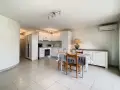 3420625856_3